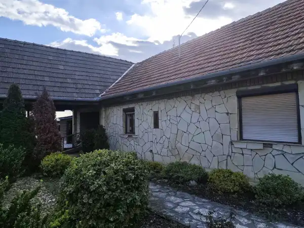 Eladó családi ház, Albertirsa 2 szoba 117 m² 49.9 M Ft