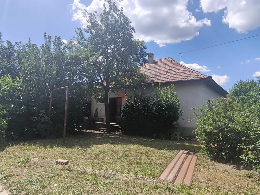 eladó családi ház, Pusztavacs