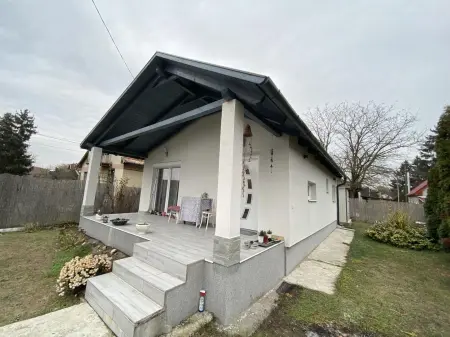 Eladó családi ház, Szigethalom 2 szoba 57 m² 72.9 M Ft