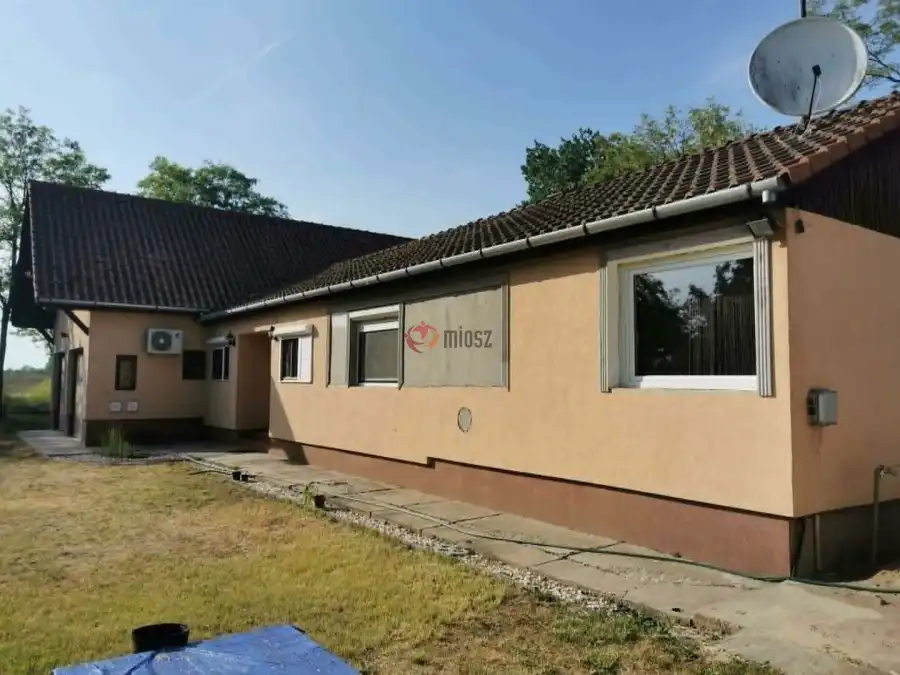 eladó tanya, Kiskunfélegyháza