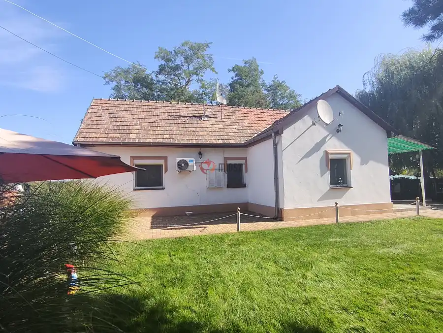 eladó tanya, Lajosmizse
